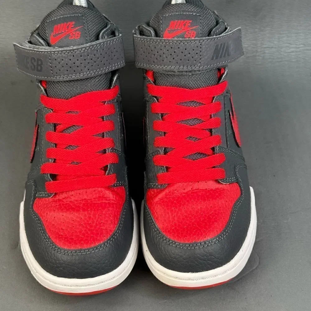 Nike Mogan Mid 2 SB GS 'Black Gym Red' youths size 4 (Y4)